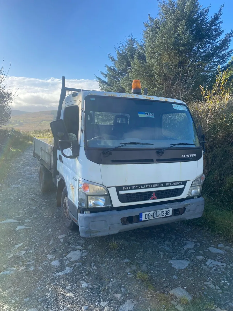 Mitsubishi Canter - Image 1