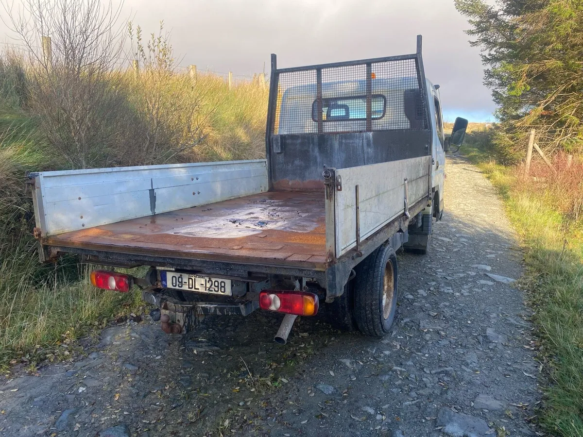 Mitsubishi Canter - Image 3