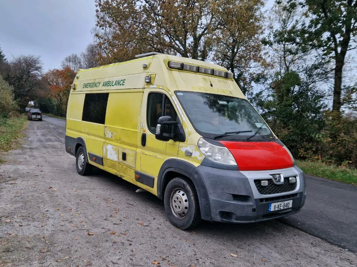 2011 Boxer Camper - Image 2