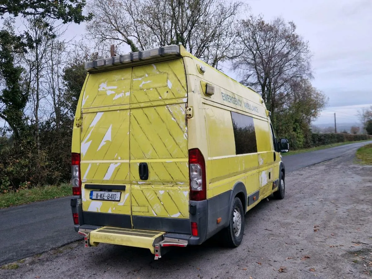 2011 Boxer Camper - Image 3