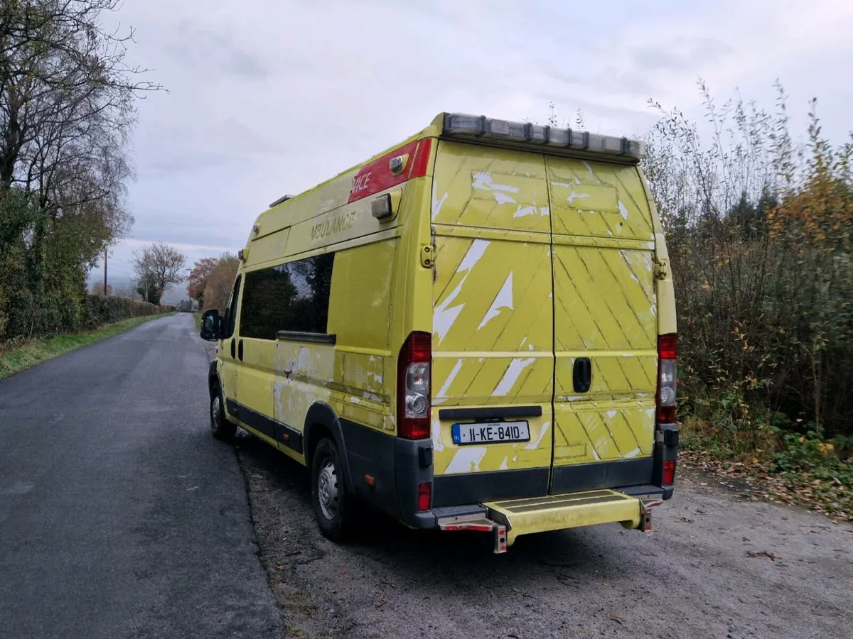 2011 Boxer Camper - Image 4