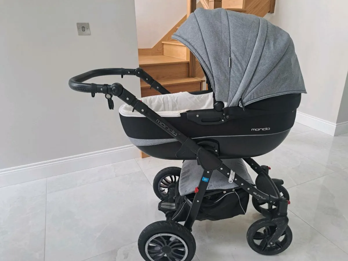 Baby Travel System - Image 1