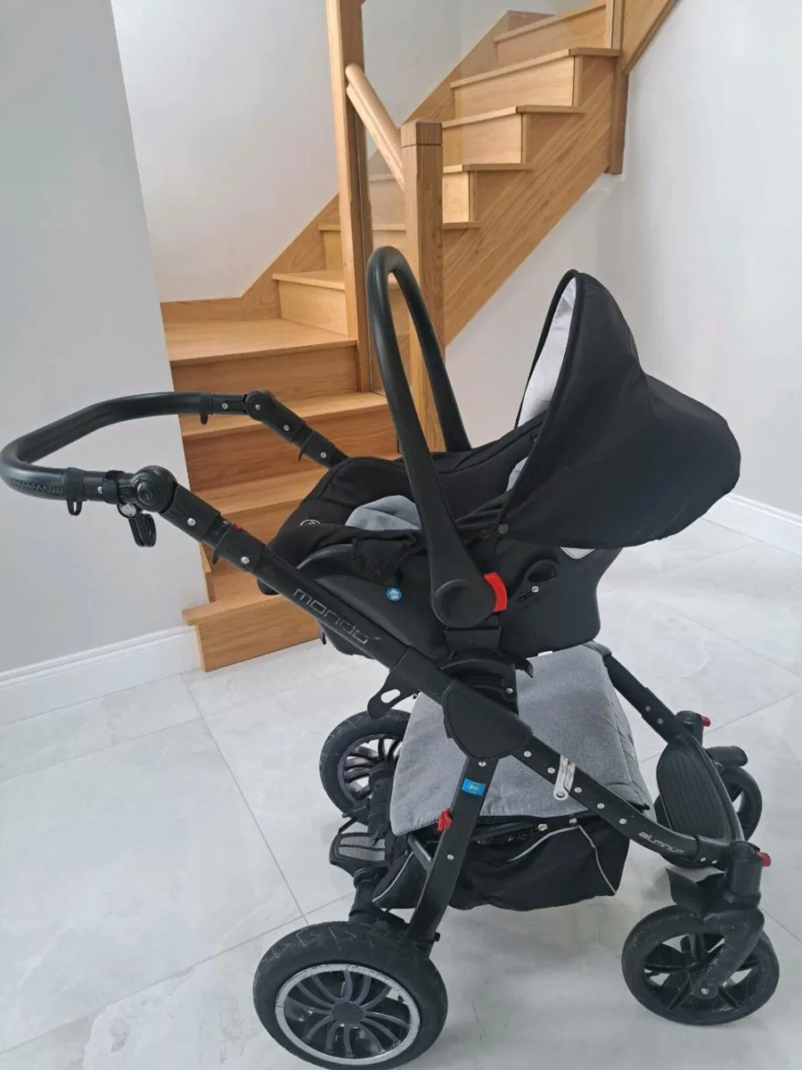 Baby Travel System - Image 4