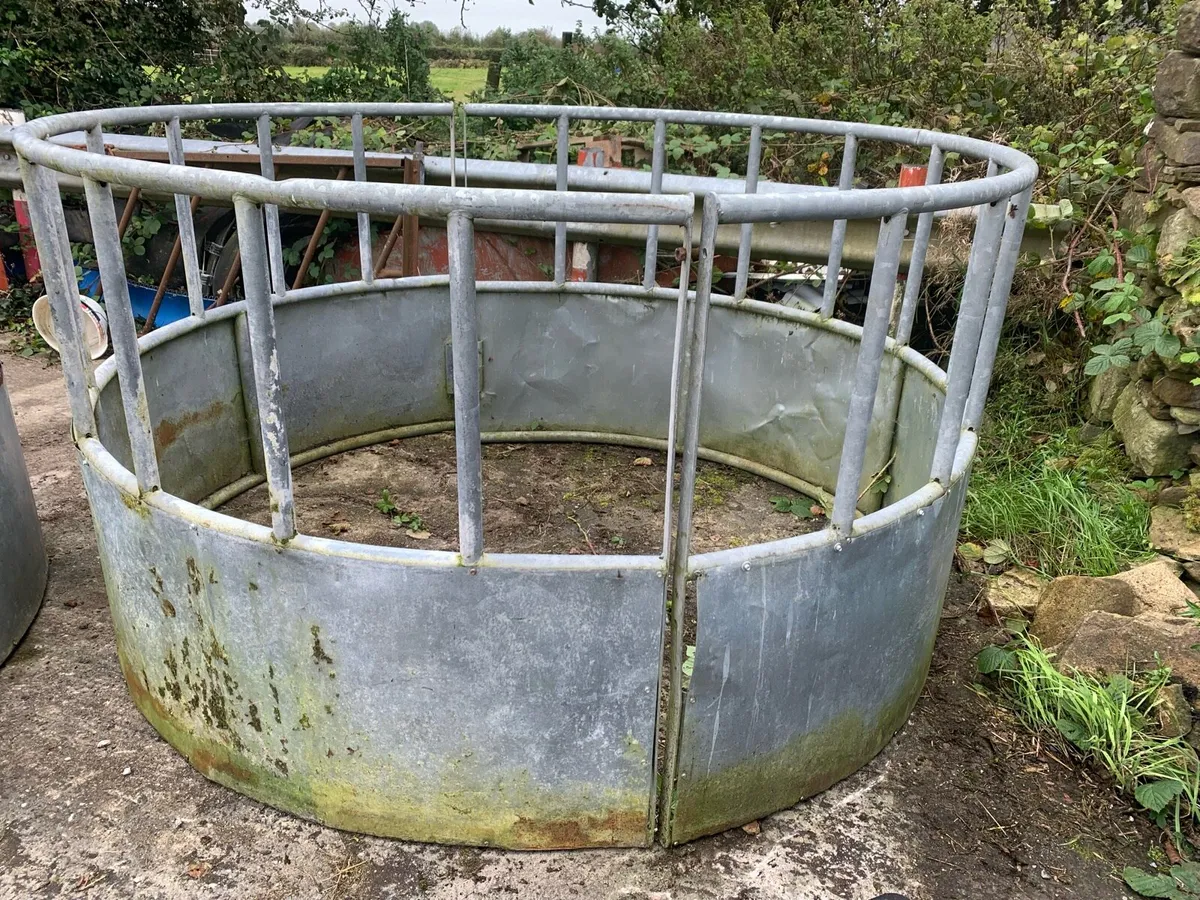 2 ring feeders and land roller - Image 1