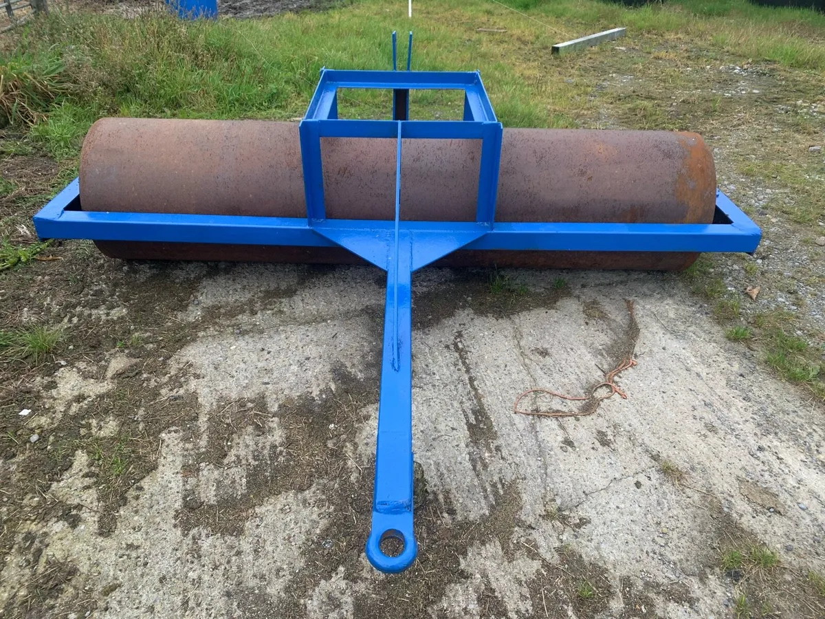 2 ring feeders and land roller - Image 3