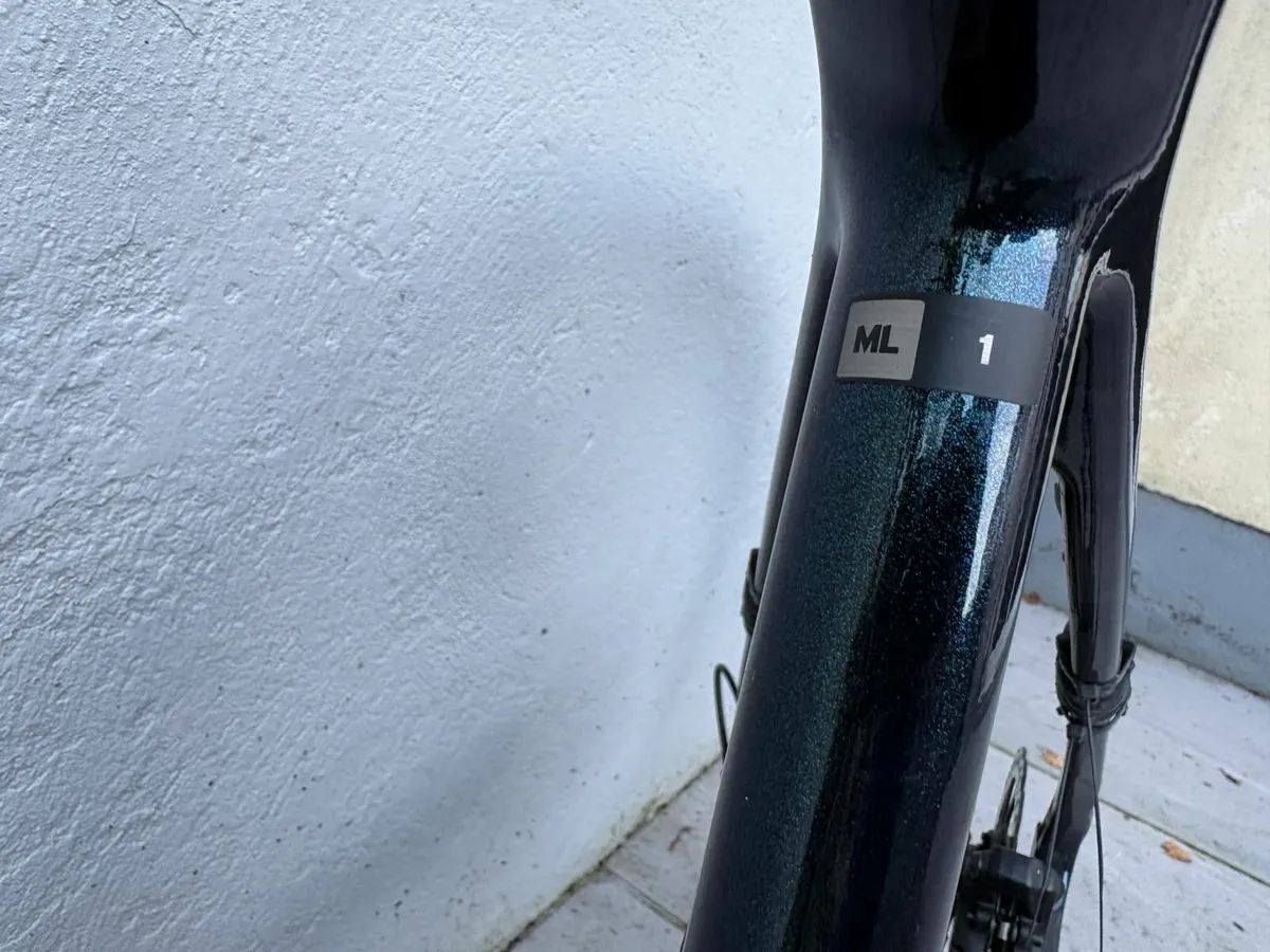 Giant FastRoad Advanced 1 - Image 4