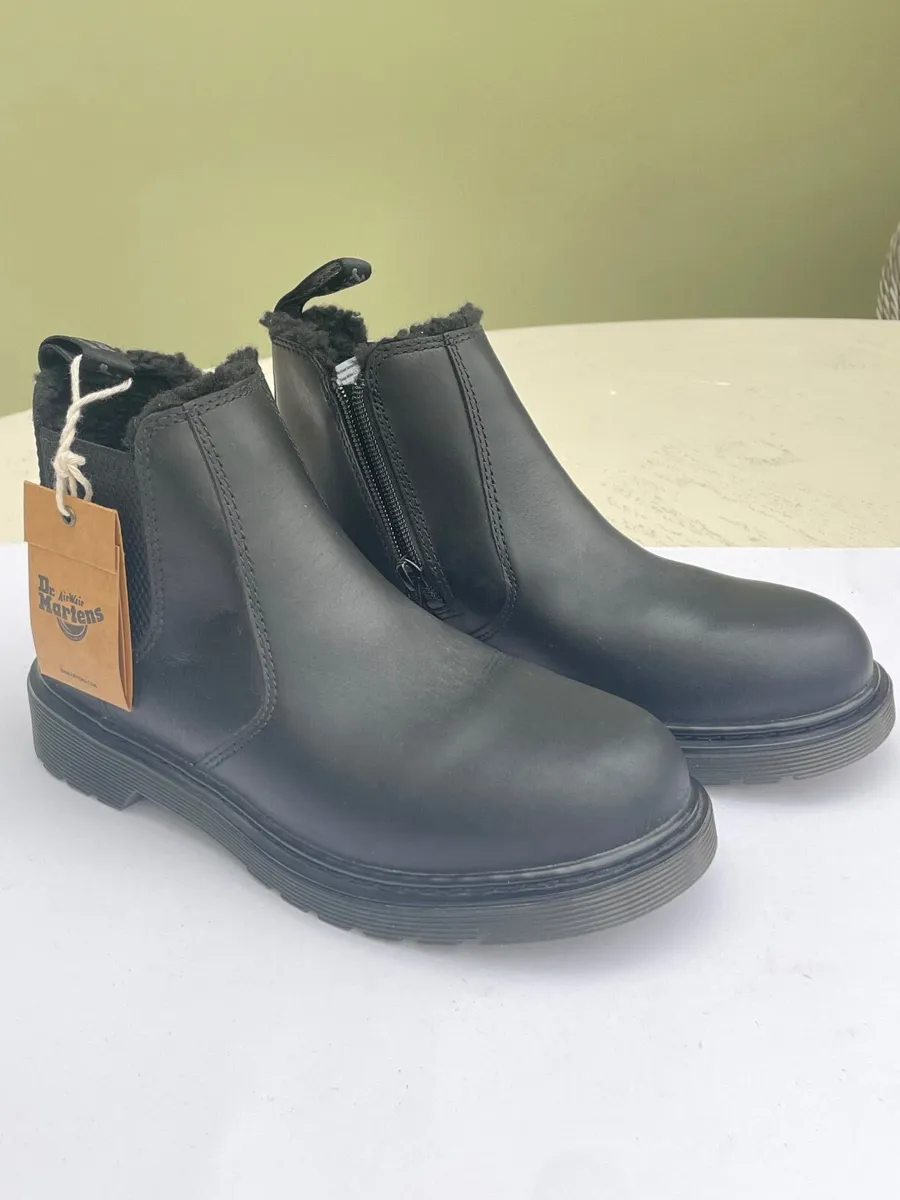 Dr. Marten fur-lined zip up boots - Image 2