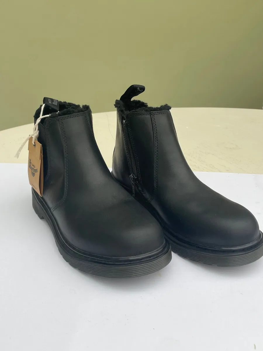 Dr. Marten fur-lined zip up boots - Image 3