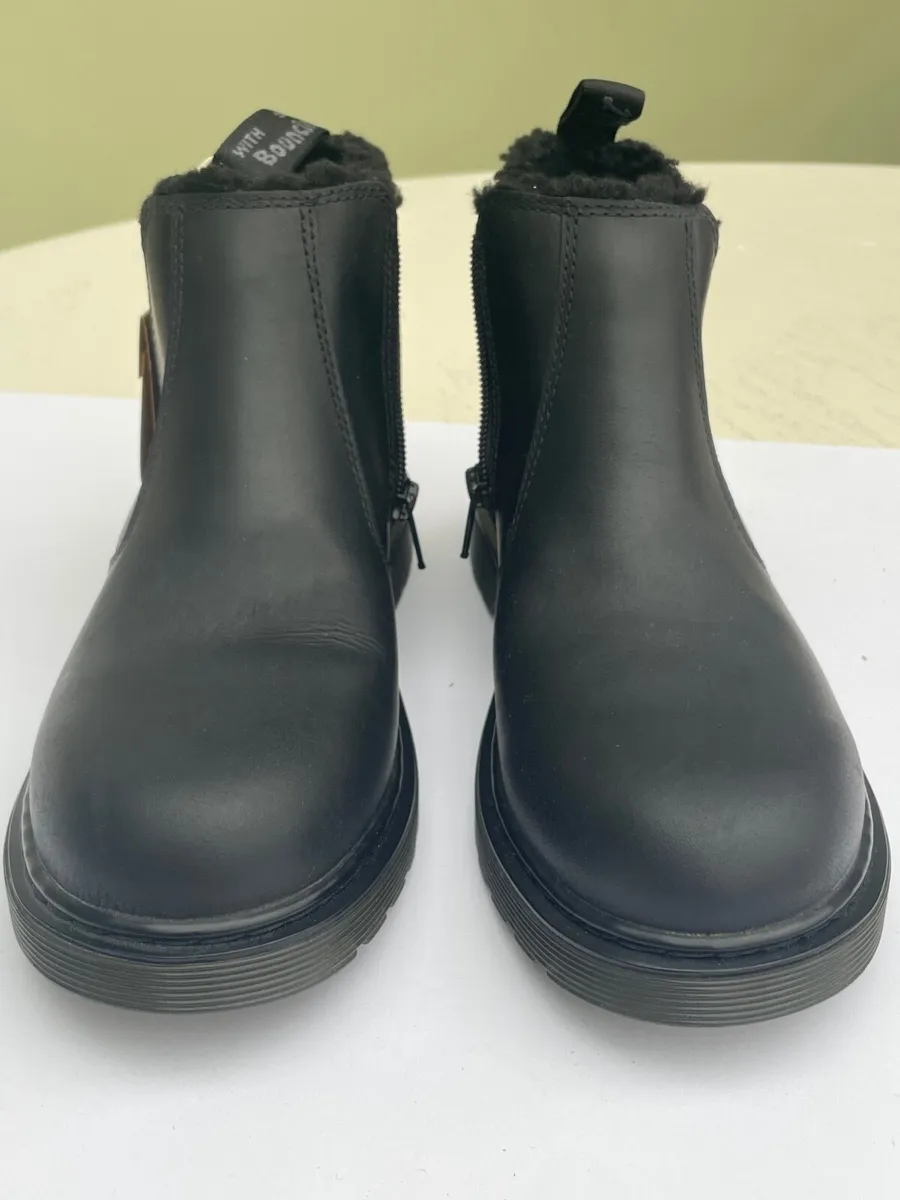 Dr. Marten fur-lined zip up boots - Image 4