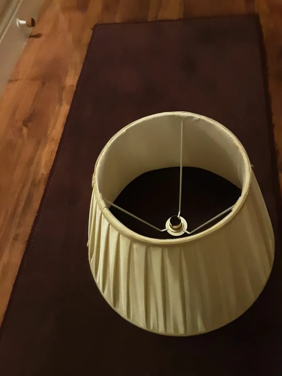 Standard brass heavy lamp with pleated shade colle - Image 4