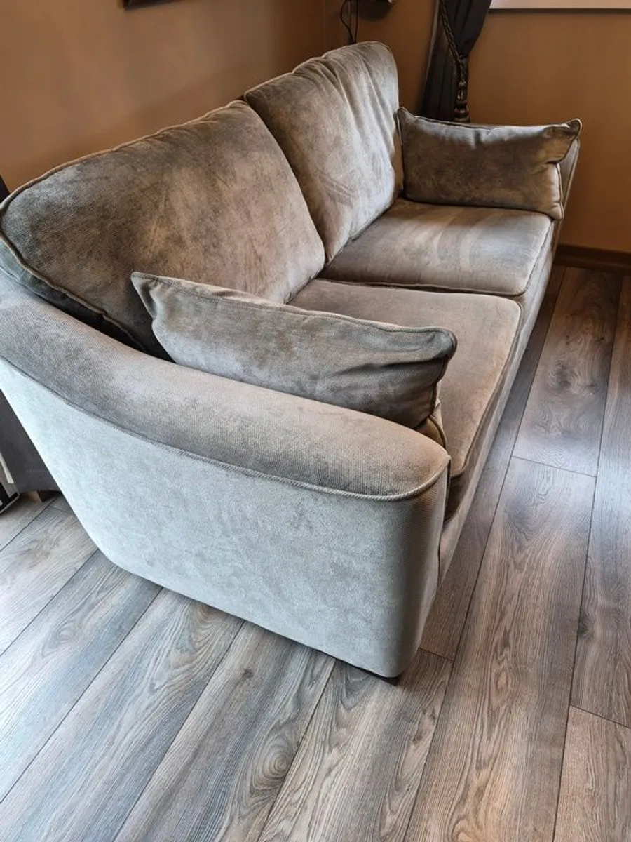 3 seater sofa - Image 1