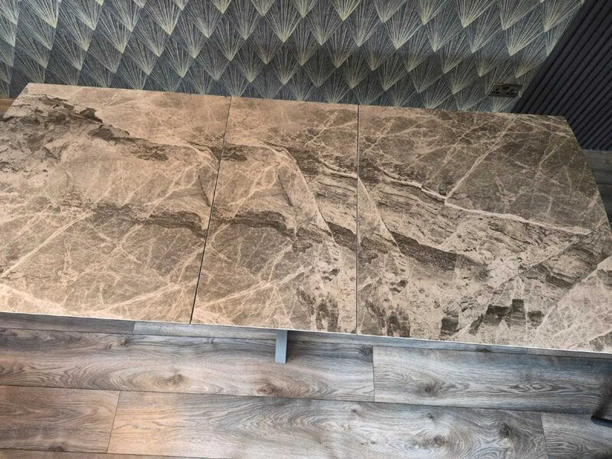 Dining Rom Table (Extendable) - Image 2