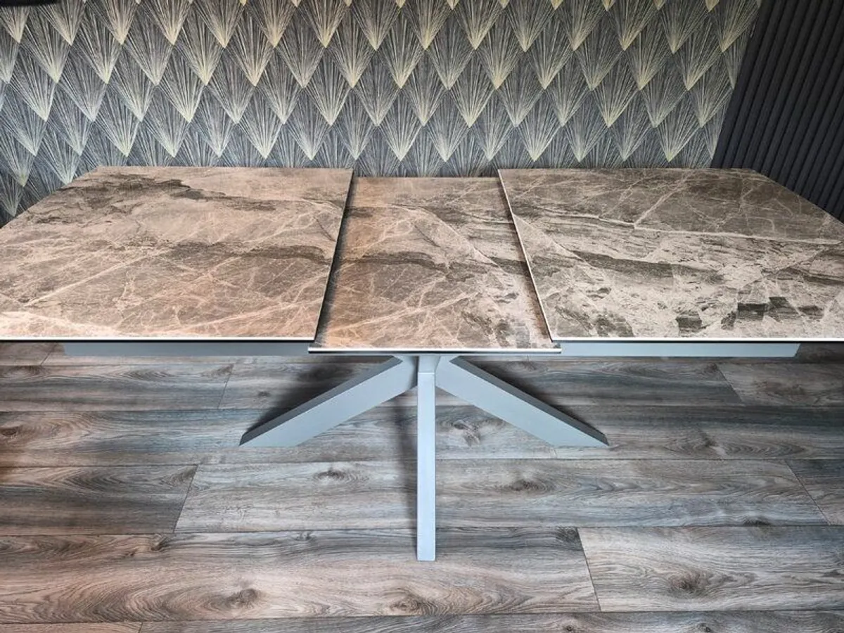 Dining Rom Table (Extendable) - Image 3