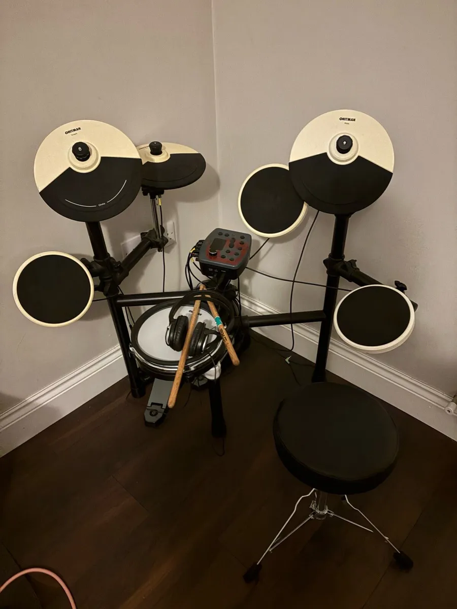 Drum set - Image 1