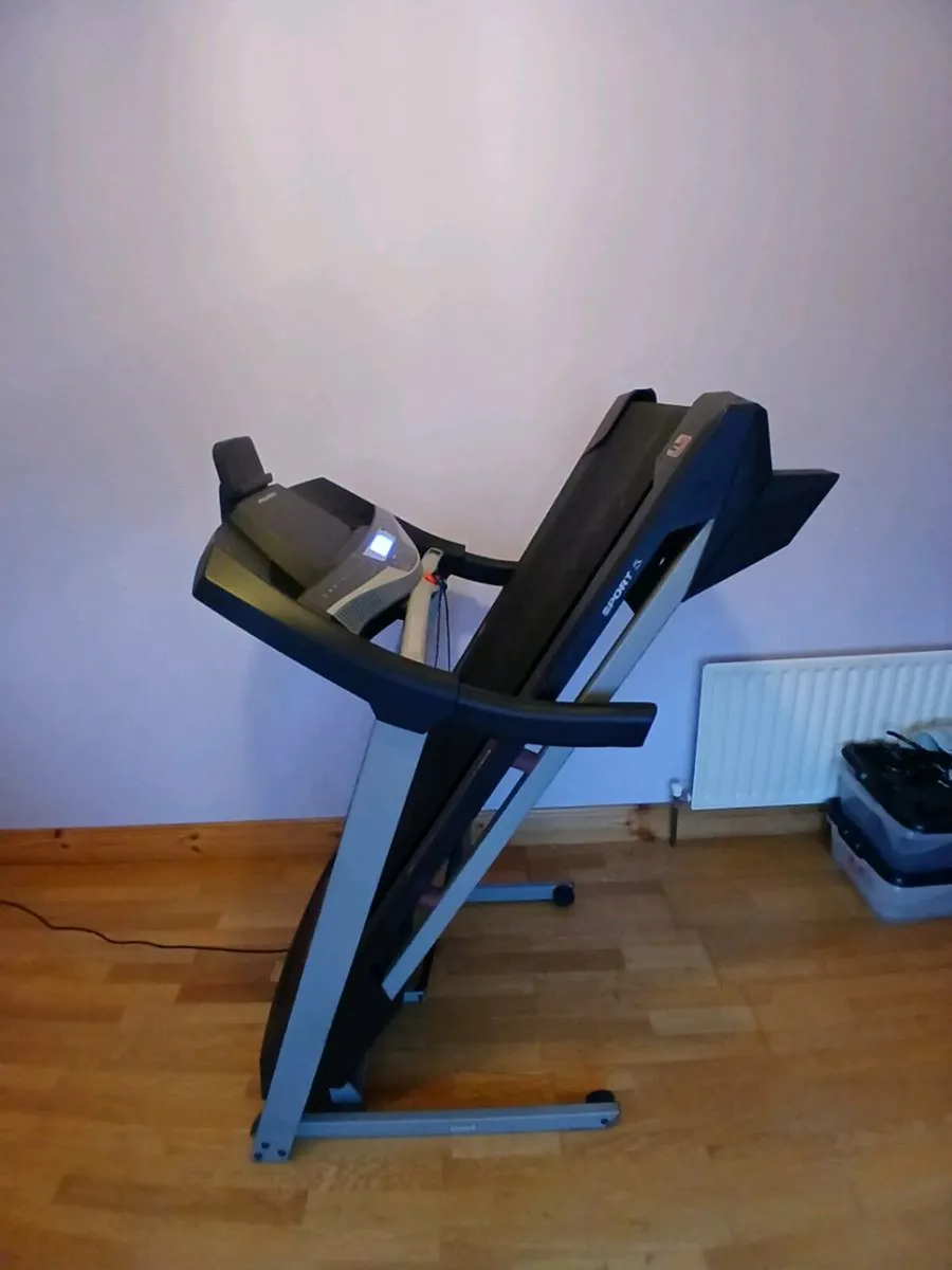 Pro-Form Threadmill - Image 4