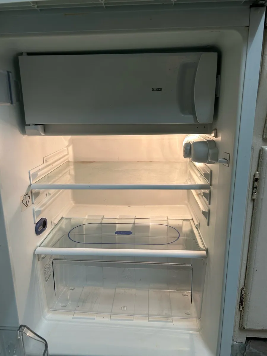 Fridge - Image 4