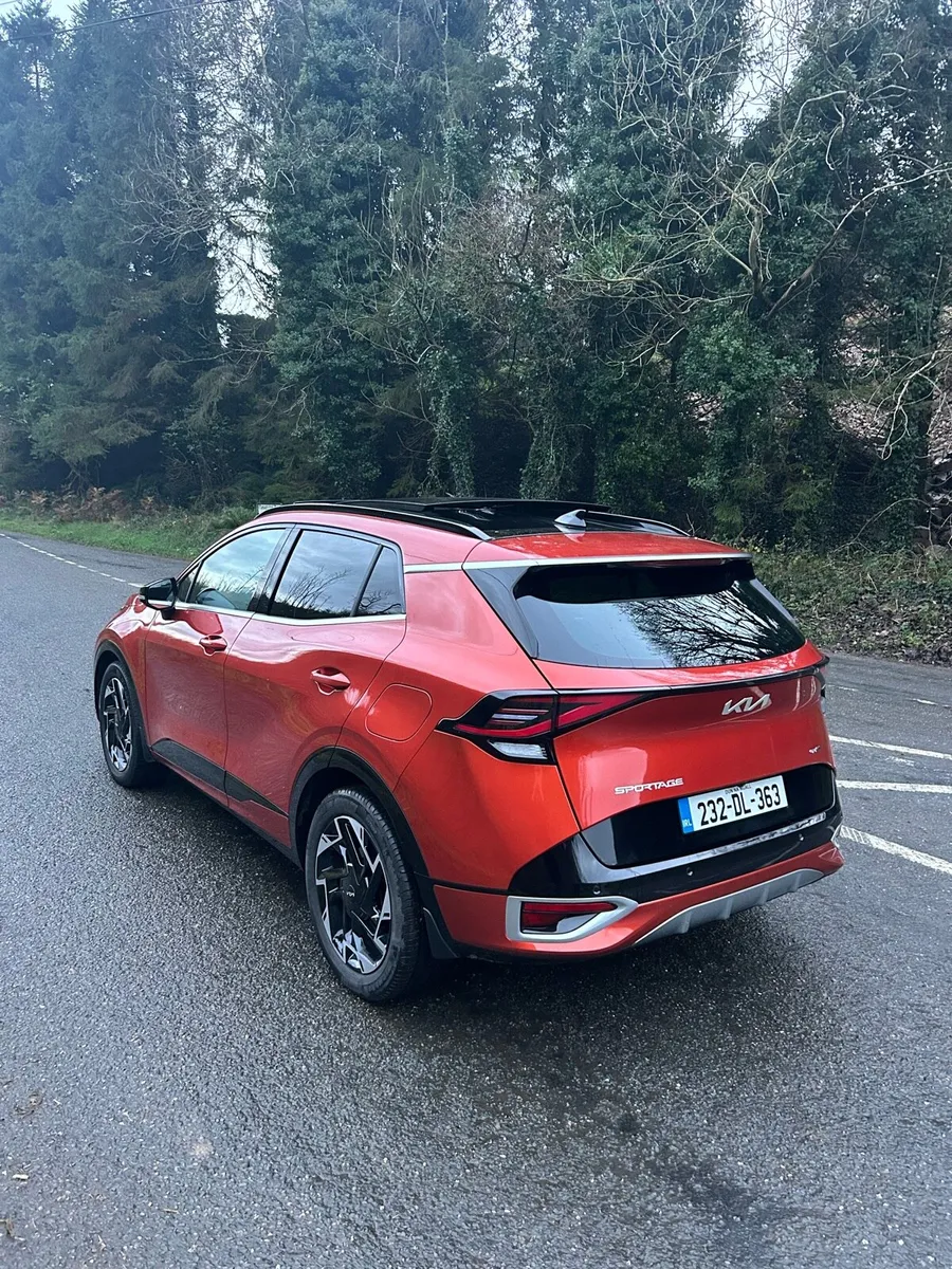 2023 Kia Sportage GT Line - Image 4