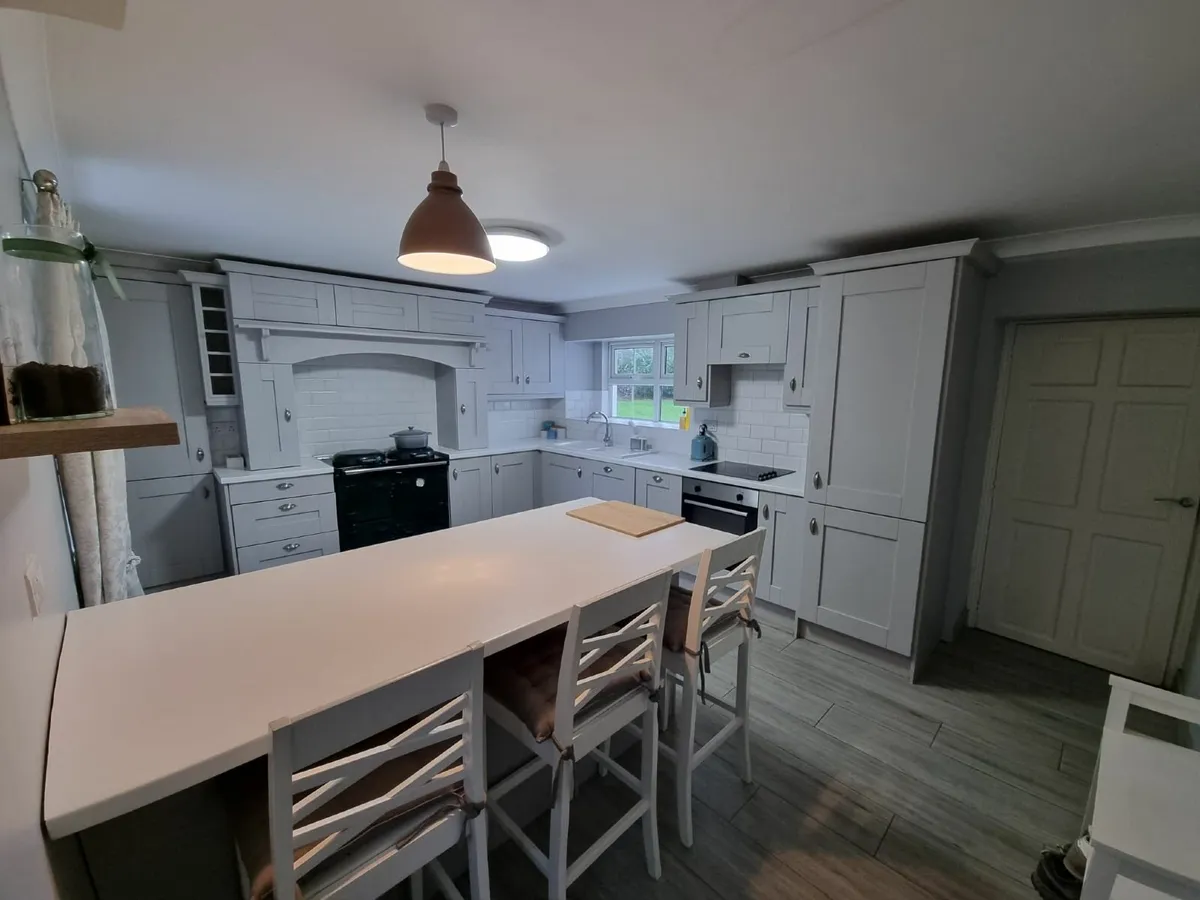 Kitchen Units with Island - Image 1