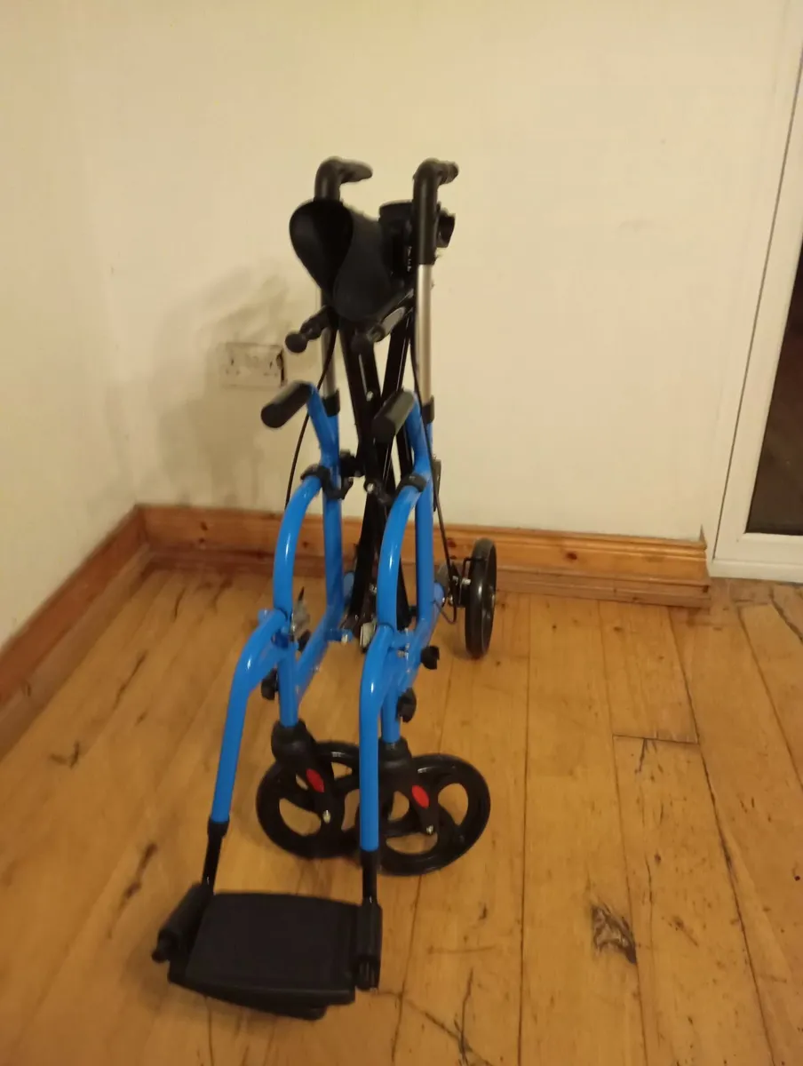 Rolator wheelchair adult size - Image 2