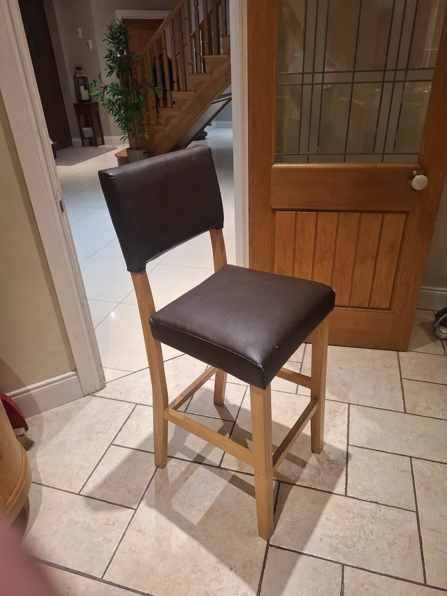 Bar stool - Image 1