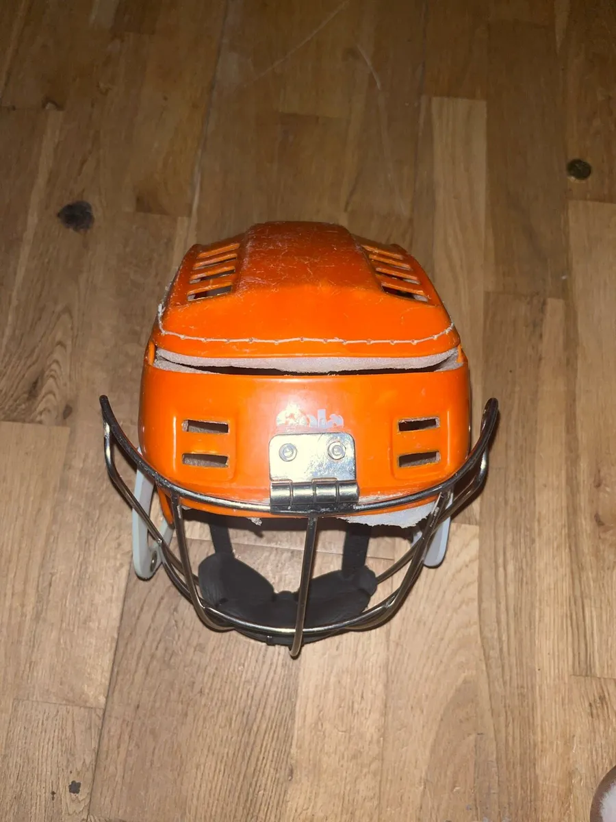 Gola  helmet - Image 1