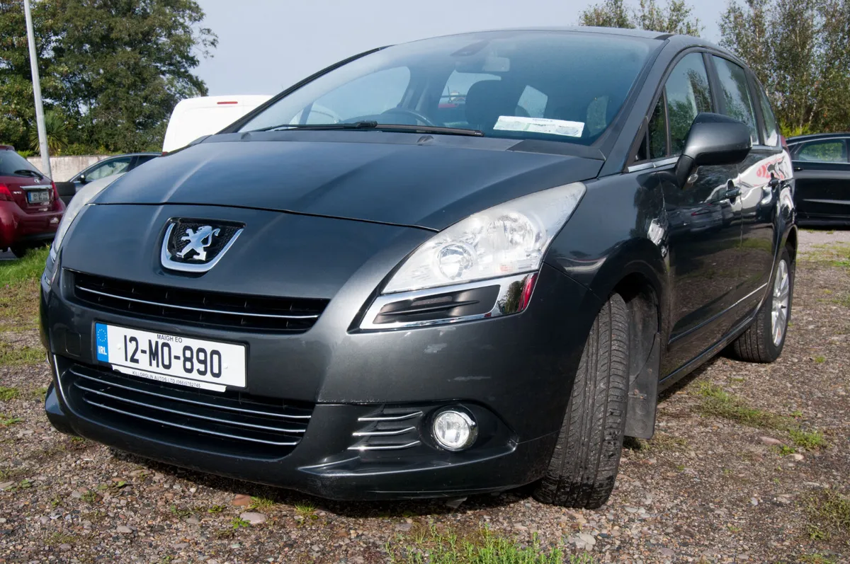 Peugeot 5008 2012 1.6 HDI 112 BHP ACTIVE 7 seater - Image 2