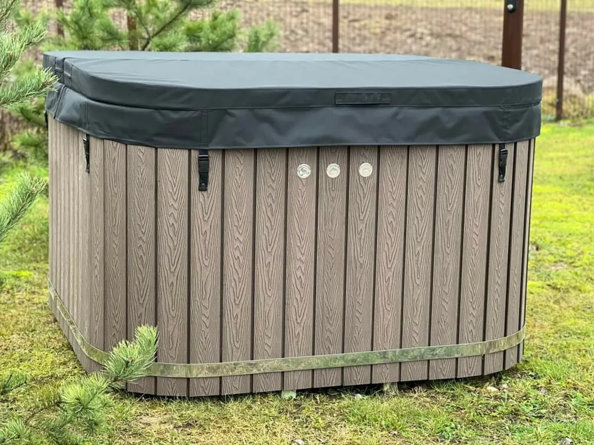 New Hot tube - Image 2