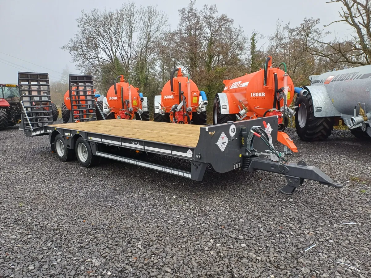 19 Ton Low Loader - Image 3