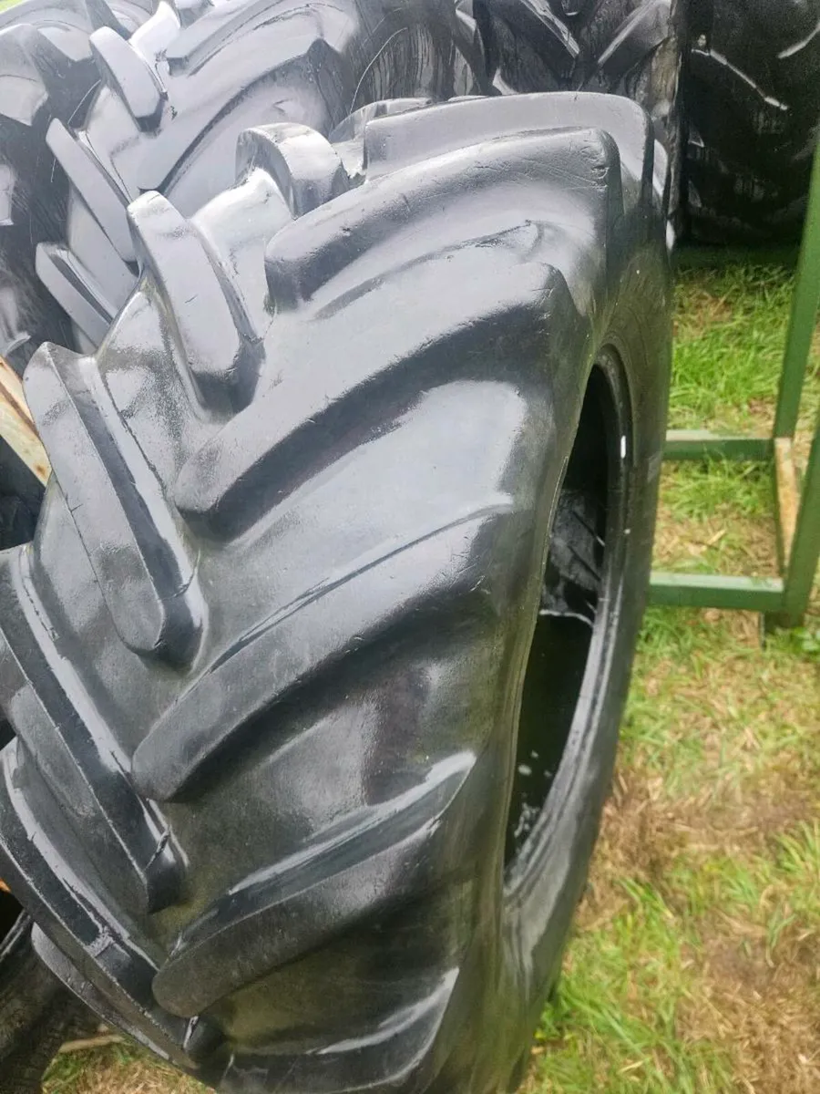 Used tractor tyres - Image 4