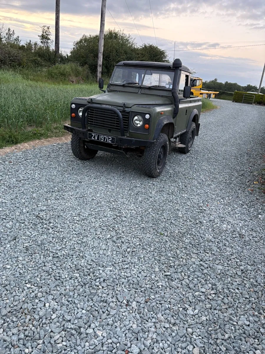 Land Rover 90 - Image 2