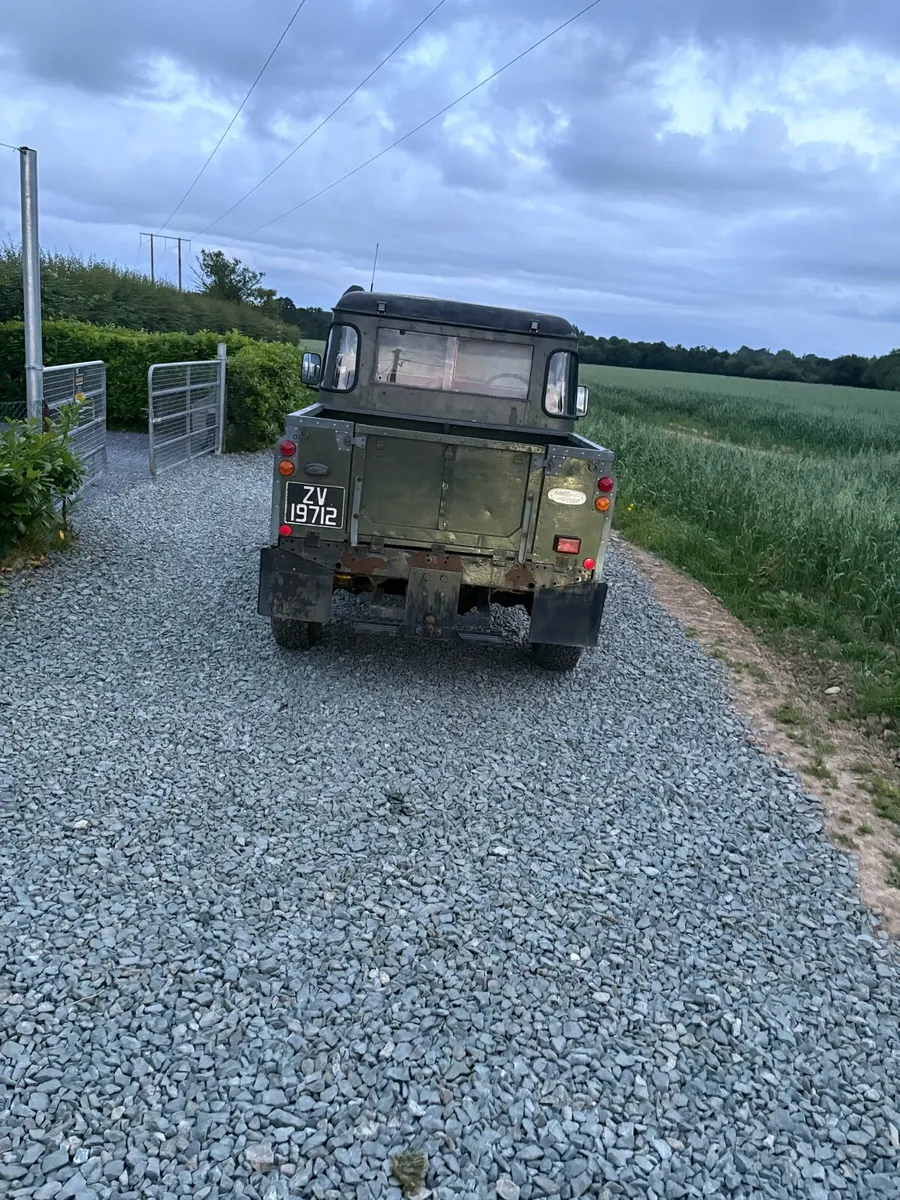 Land Rover 90 - Image 3
