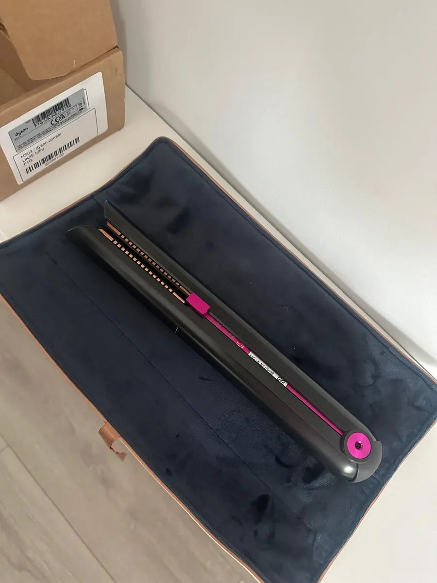Dyson straightener brand new - Image 2