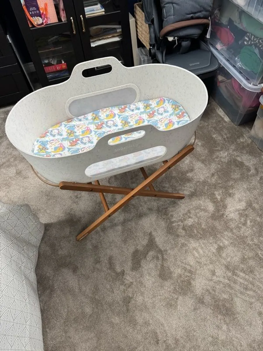SnuzBaskit Barley Moses basket and Stand - Image 2