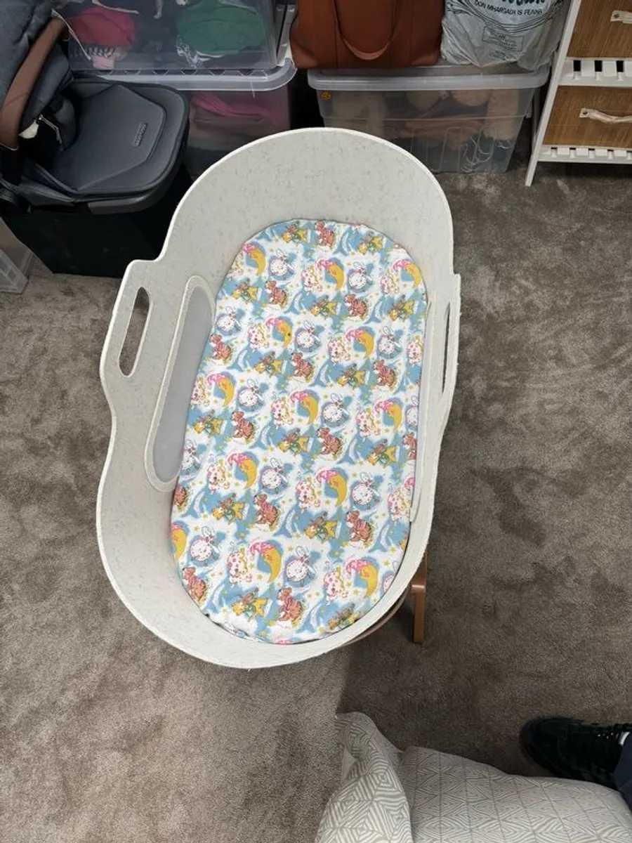 SnuzBaskit Barley Moses basket and Stand - Image 3
