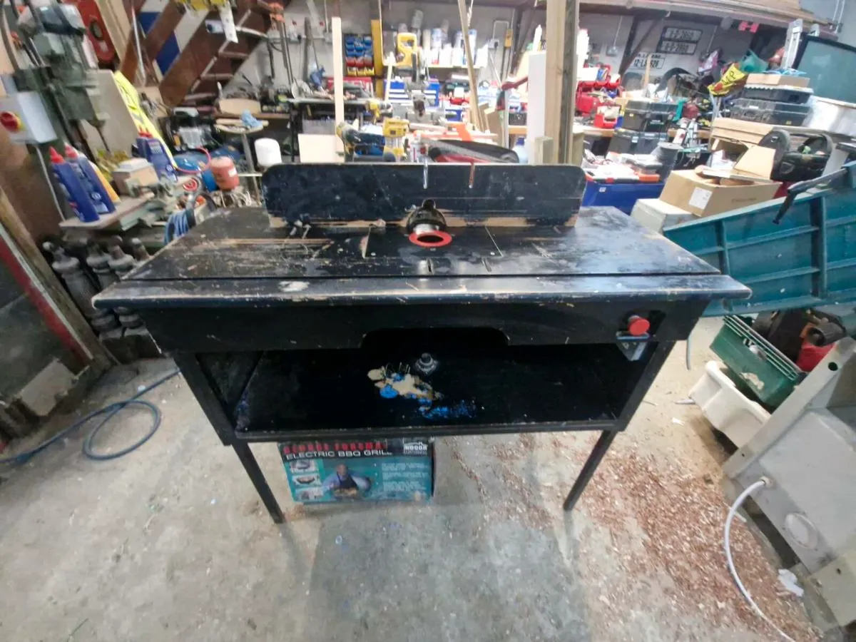 Router Table - Image 1
