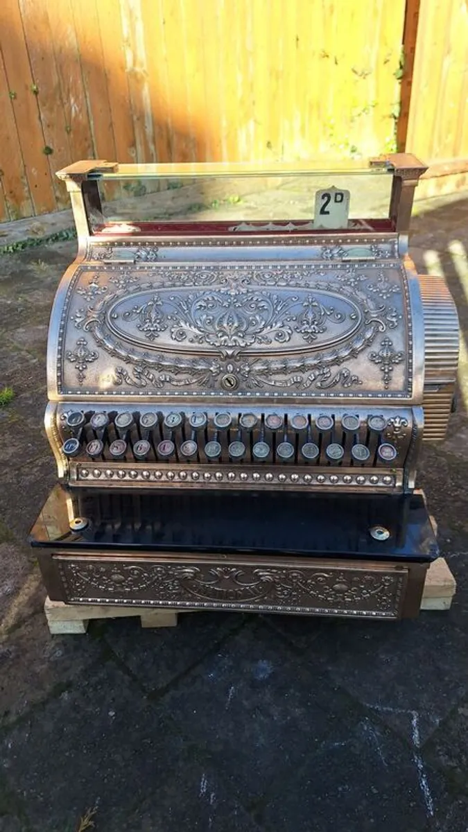 Vintage cash register - Image 1