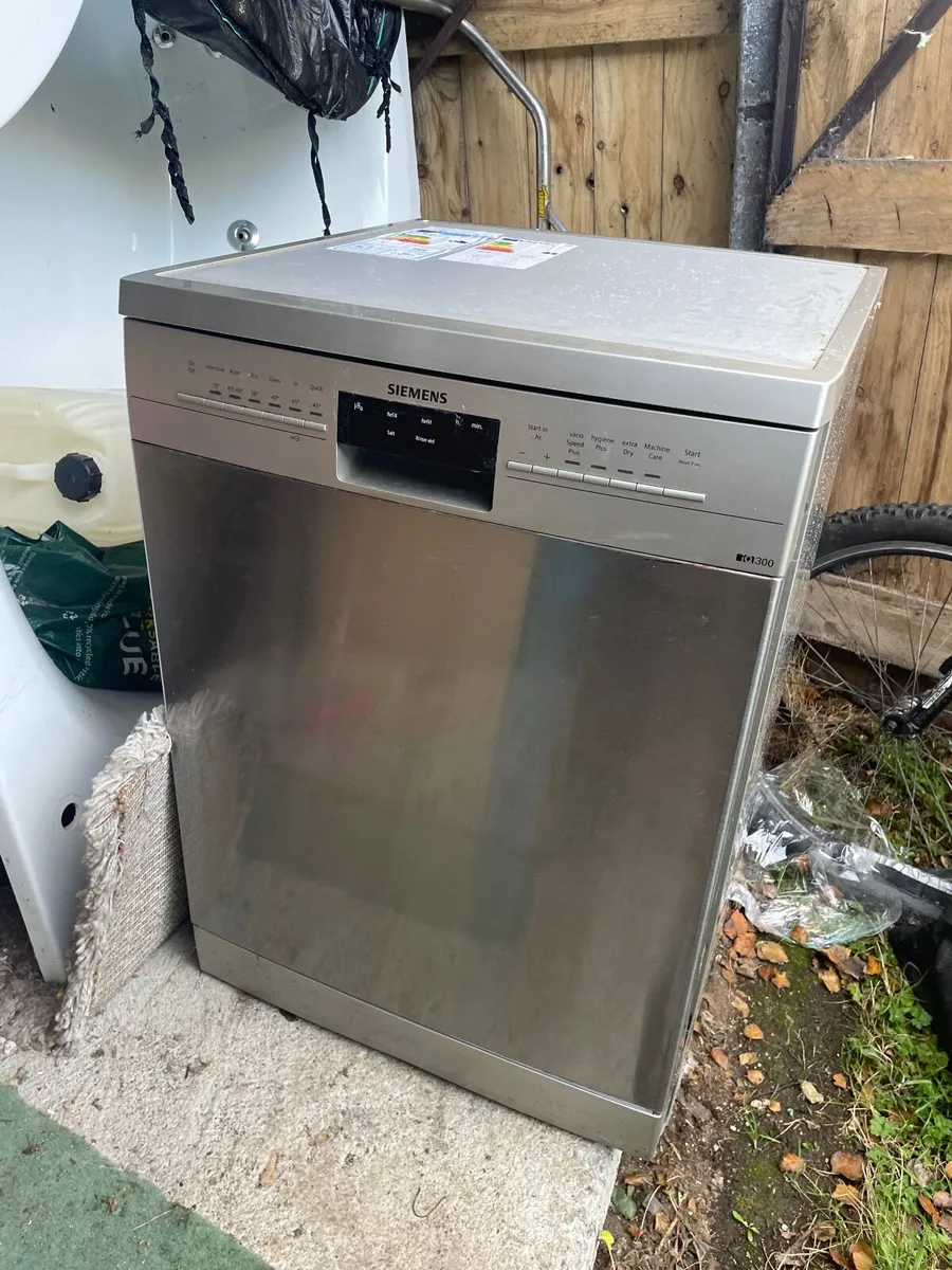 Siemens IQ 300 dishwasher - Image 2