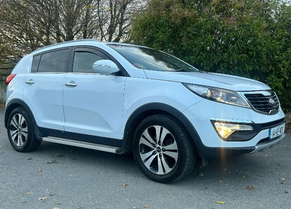 KIA SPORTAGE - NCT/TAX - Image 2