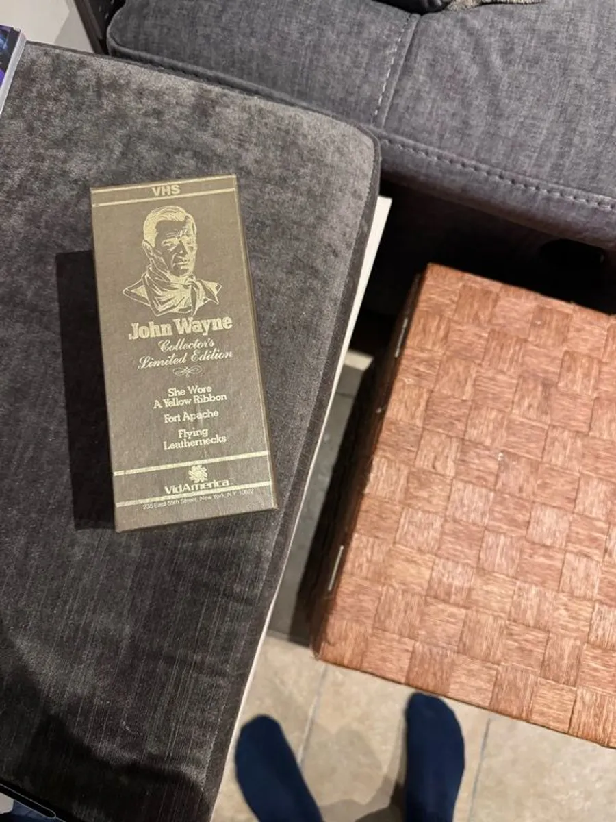 john wayne collectors limited edition vhs - Image 1