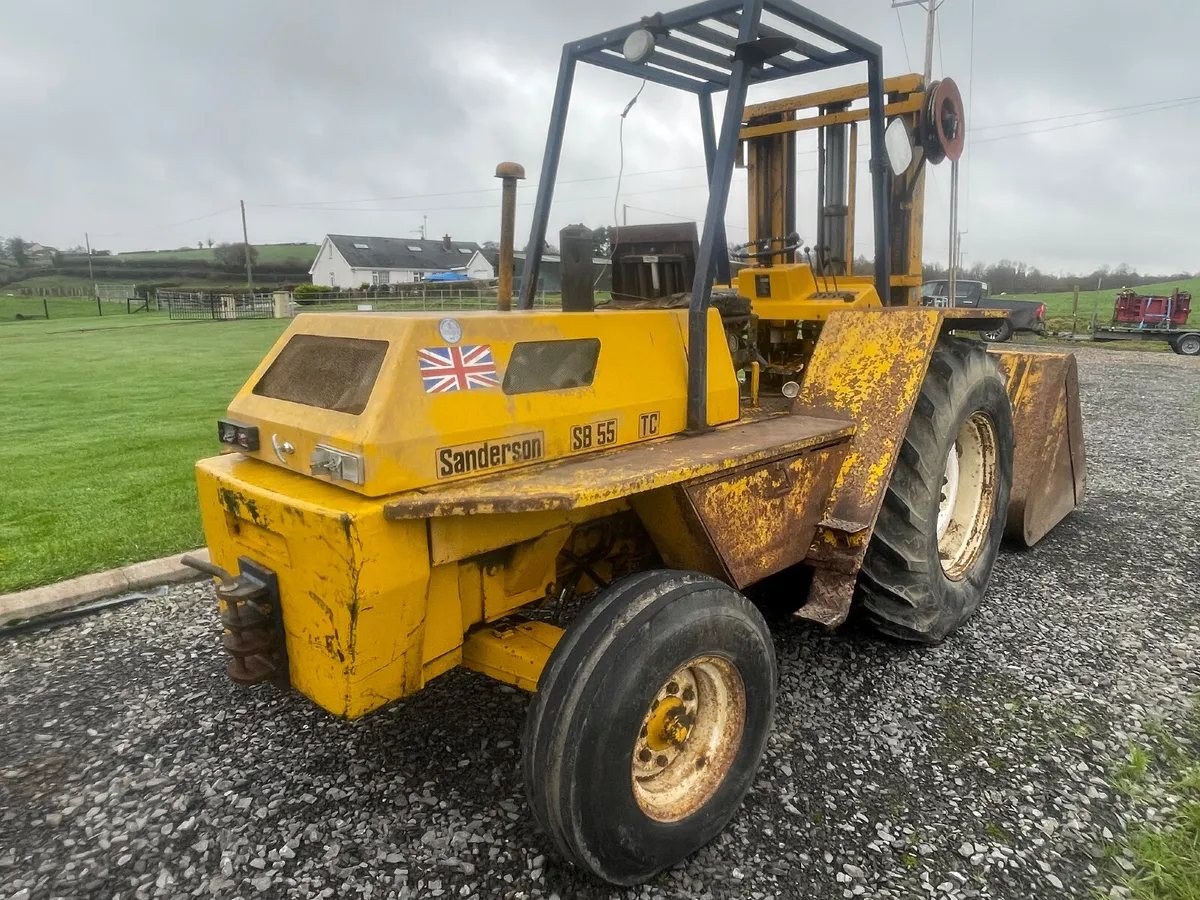 Sanderson rough terrain forklift - Image 4