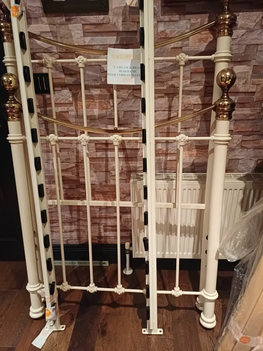 Stunning Metal Single Bed Frame - Image 3