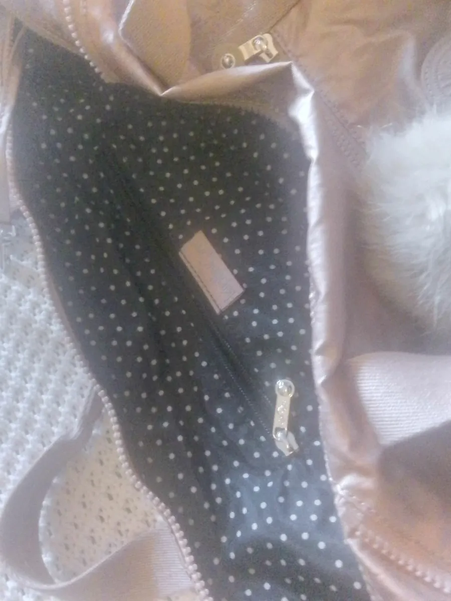 Kipling metallic blush rose pink metallic bag new - Image 3