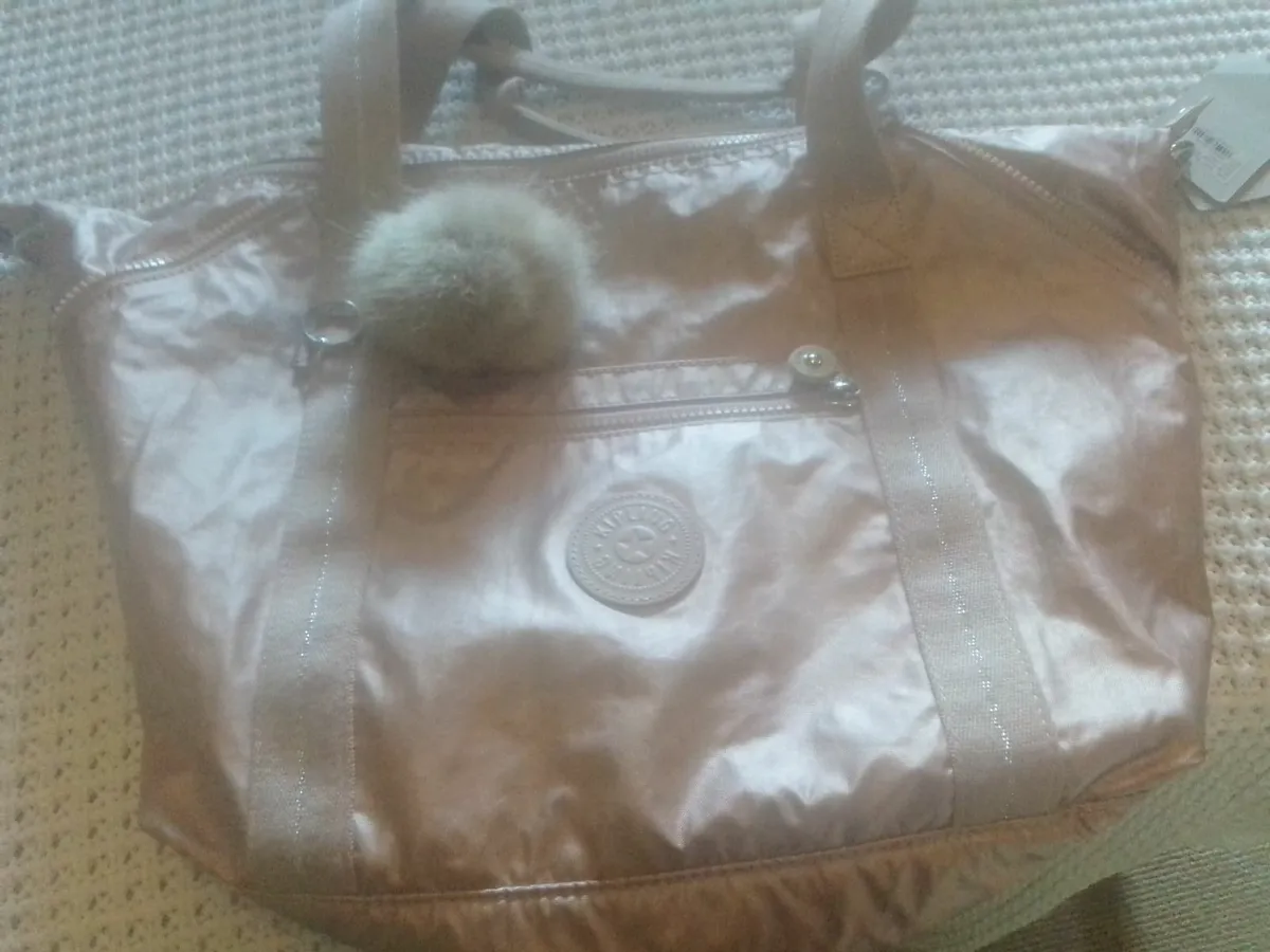 Kipling metallic blush rose pink metallic bag new - Image 1