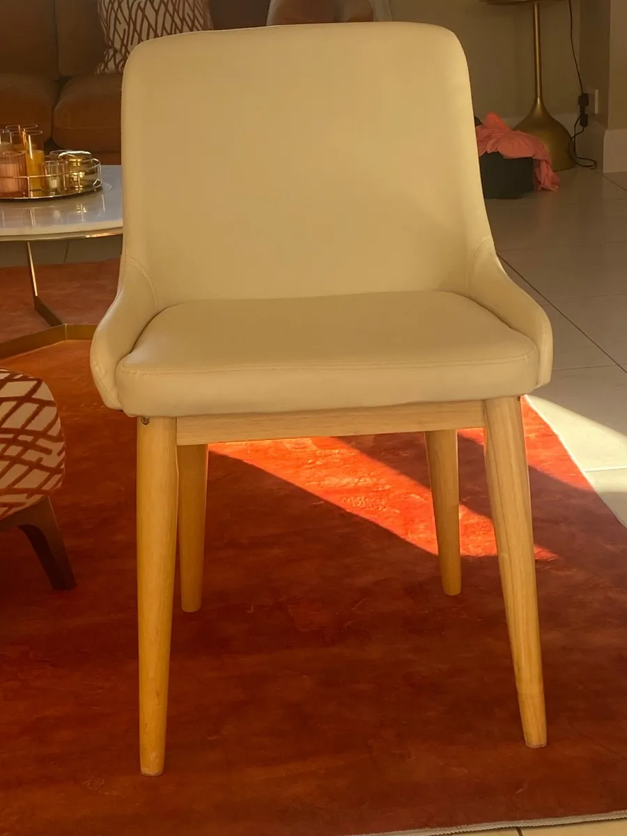 Dining room chairs - Image 2