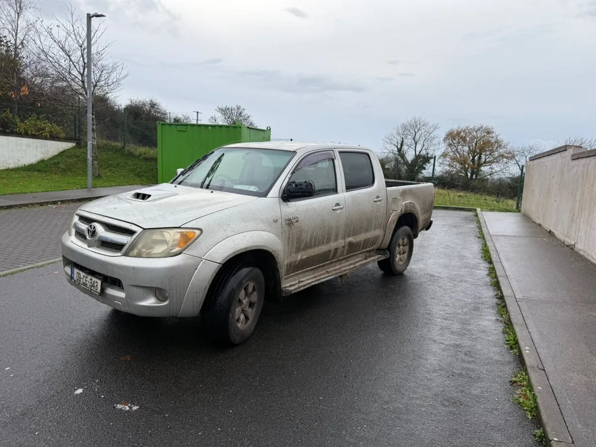 Toyota Hilux 2009 - Image 4