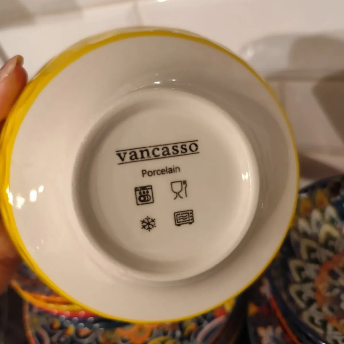 Dinnerware for 6 - Image 3