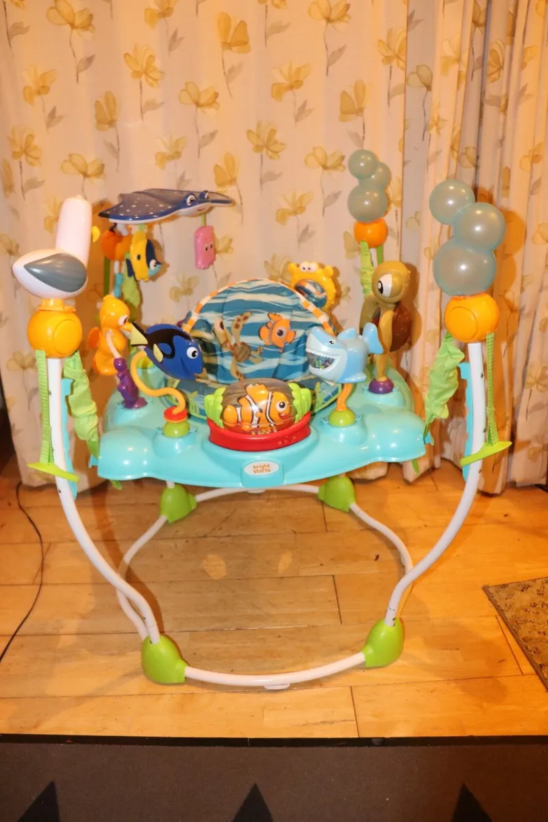 Bright Starts Disney Finding Nemo Sea of Activitie - Image 2