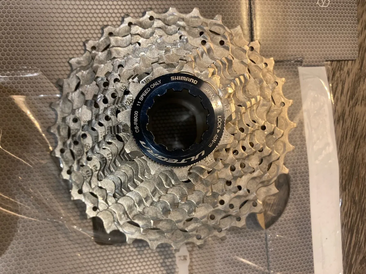 Shimano Ultegra R8000 11-32 Cassette - Image 1