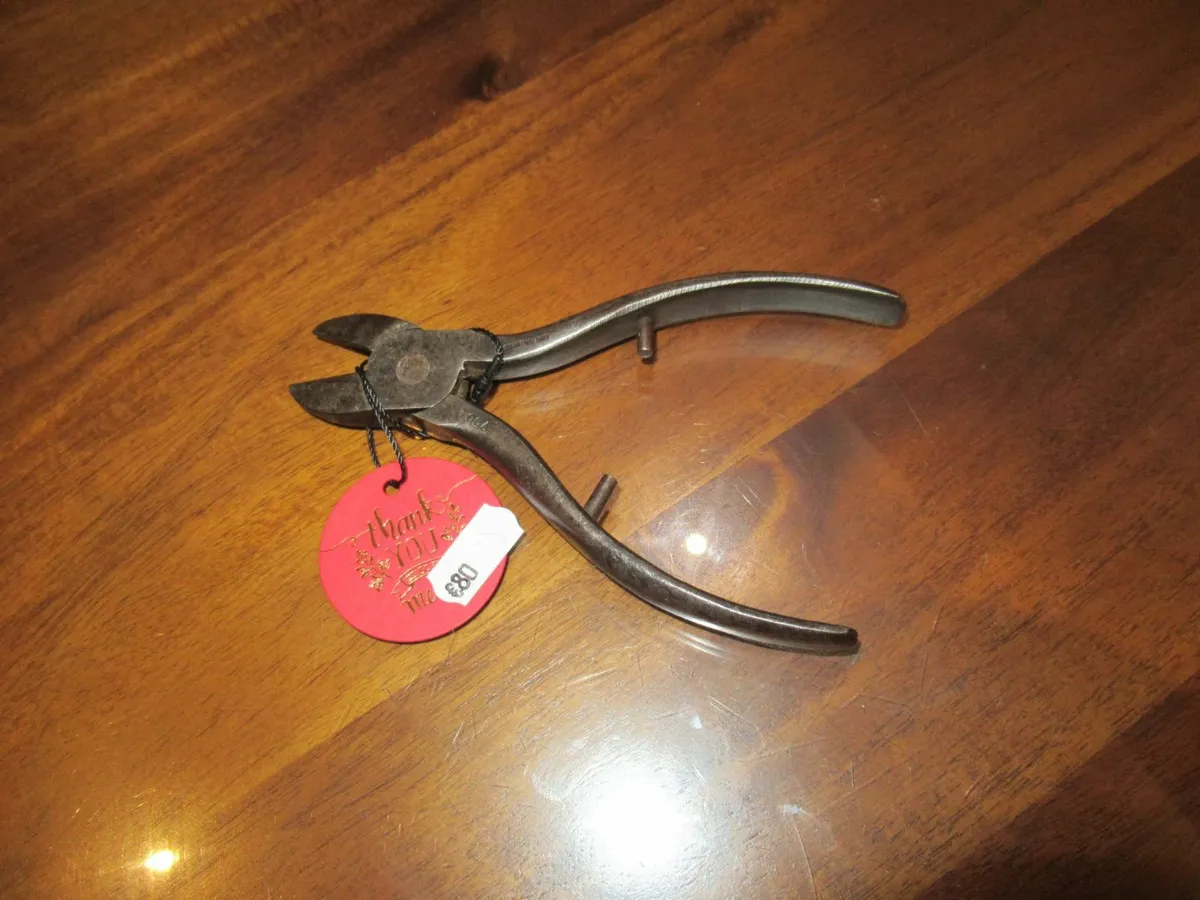 antique vintage PLIERS cottage pub man cave rustic - Image 2
