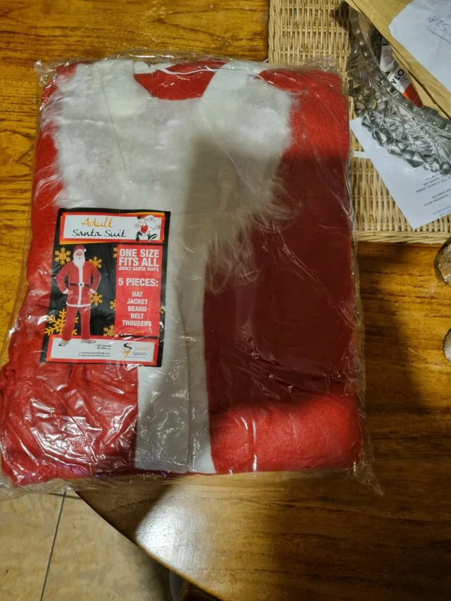 Santa suits - Image 1